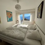 شقة Cozy With Stunning View *